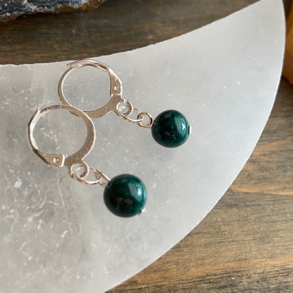 Alquimia Silver and Green Earrings - Picture 1 of 2